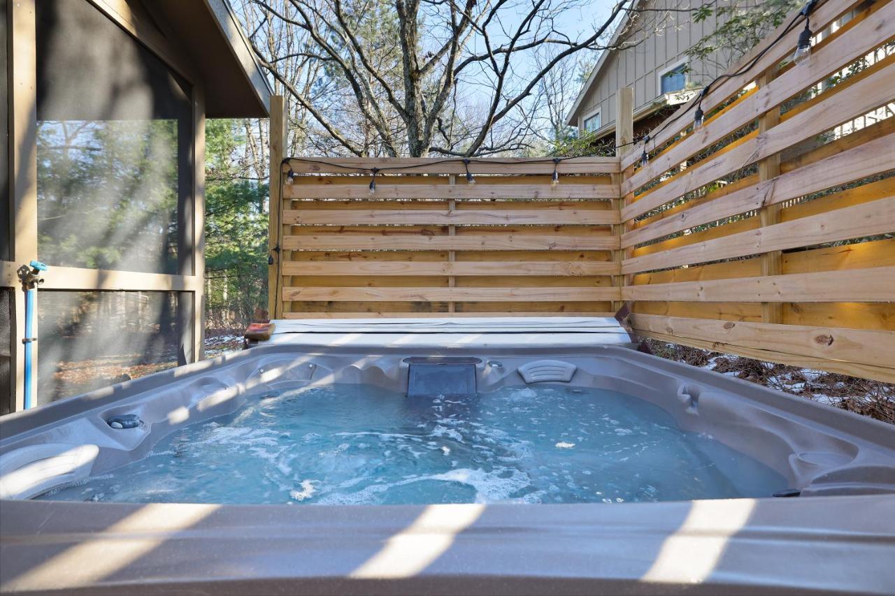 Pocono Mountain Home , Hot Tub- 1 Mile To Skiing! Tannersville Eksteriør bilde